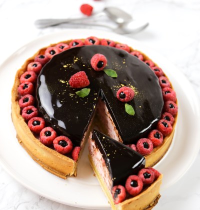 vegan raspberry cake